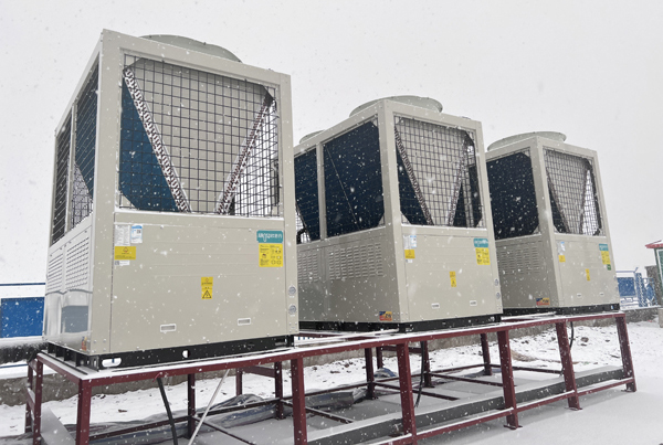 冷=͟͟͞͞冷=͟͟͞͞冷 特大暴雪！空气能设备冬季采暖防冻指南须知！